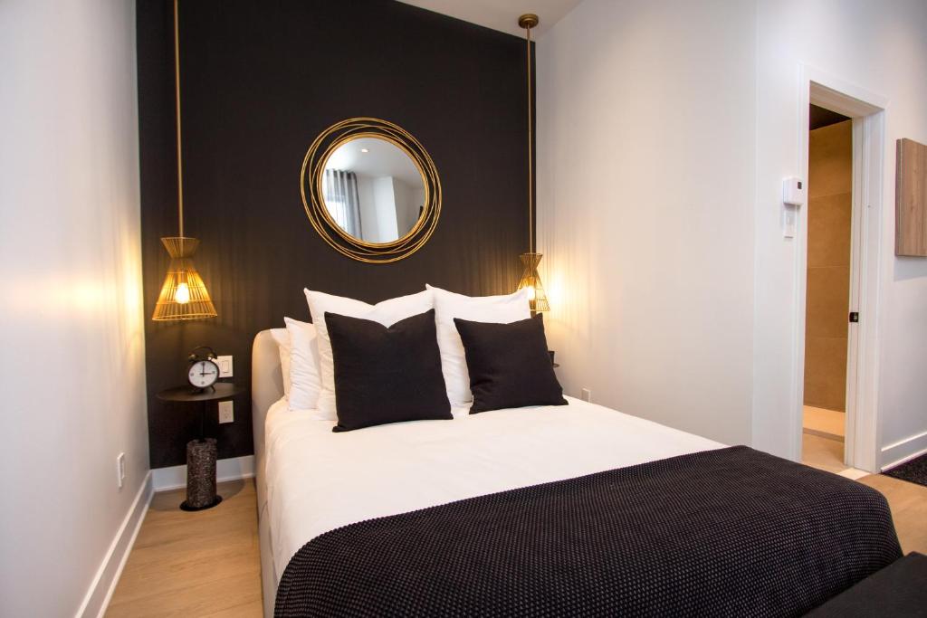 Studio #15 - Self Check-In - Plateau - St-Denis, Montreal