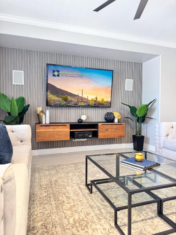 3 King Rooms Sleeps 12 Heated Pool Waterslide Paradise, Queen Creek