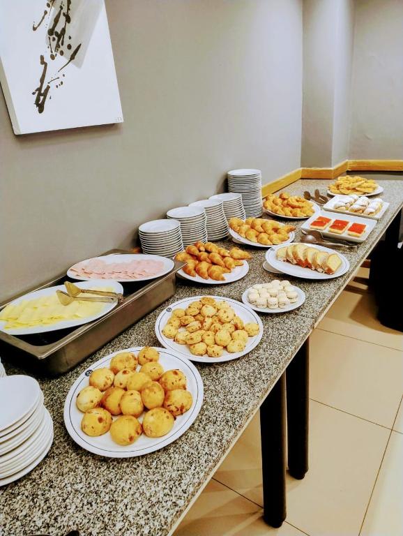 อาหารและเครื่องดื่ม