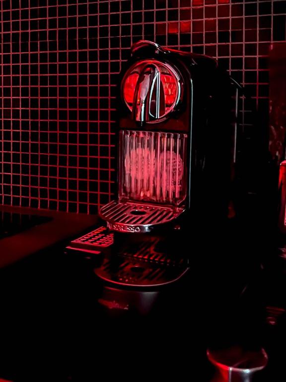 Cap Red Room - 5