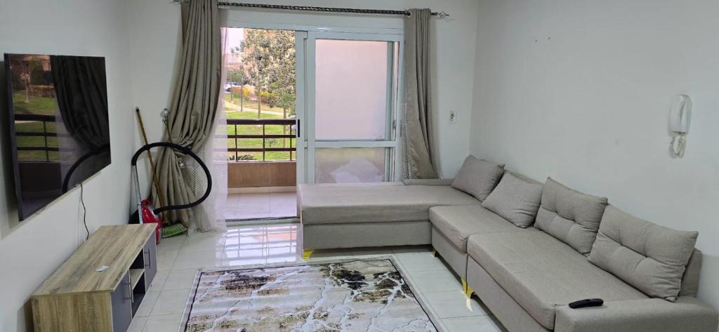 Madinaty b6 next to services, Madinaty