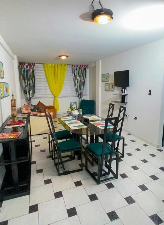 Araguaney esplendoroso y agradable, Rabanal