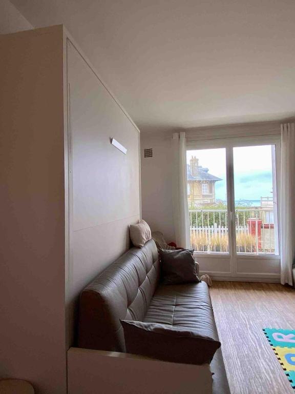 Vue mer, balcon, 50m plage & village, au calme - centre ville historique, 2P pour 4 maximum - 5