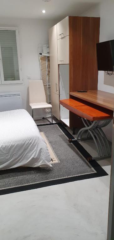 Studio 30 m2 with us - 2