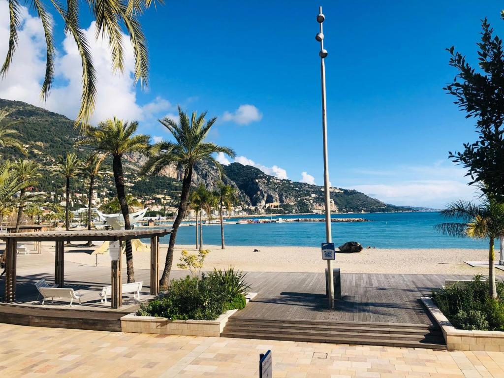 Apartment 1 min to Beach Near Monaco - Air Conditioning WiFi - 2
