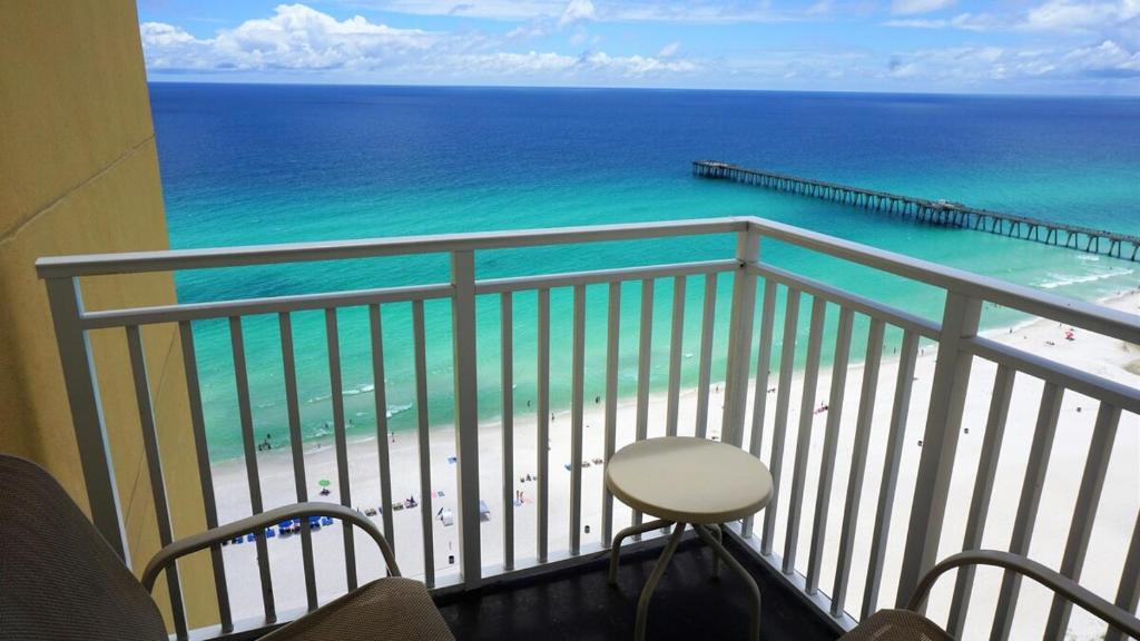 Ocean Front Studio with Epic Gulf Views, Panama City Beach