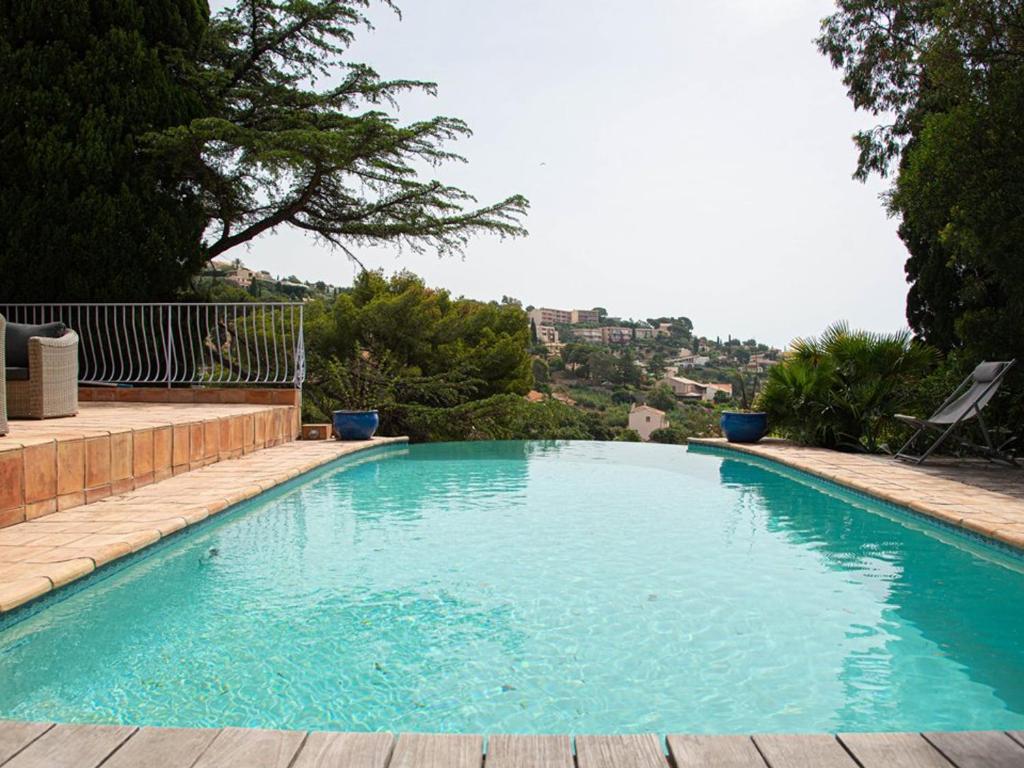 Le Lavandou : Villa 4 chambres, piscine privée et climatisation - FR-1-803-76 - 2