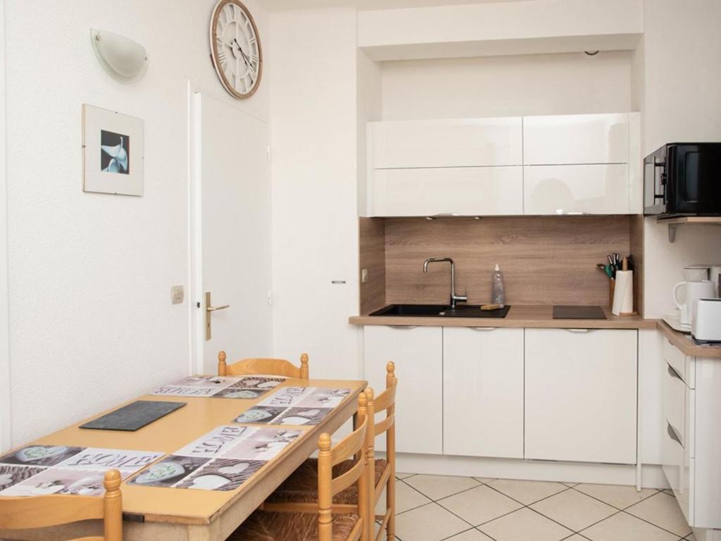 Studio cabine 4 pers, accès plage, clim, parking - FR-1-803-71 - 2