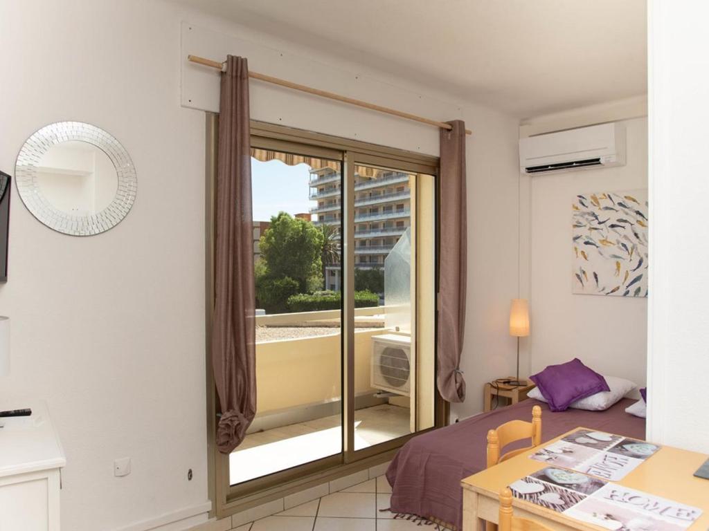Studio cabine 4 pers, accès plage, clim, parking - FR-1-803-71 - 4