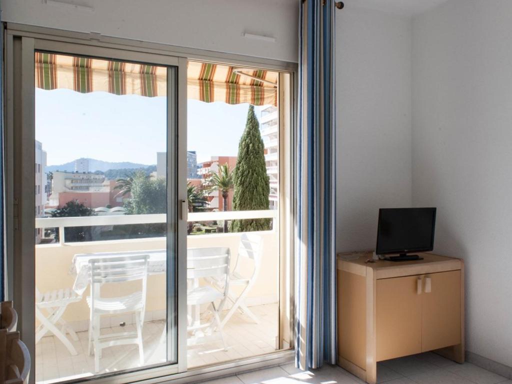 Studio cabine 4 pers, plage 10m, clim, parking - FR-1-803-85 - 4