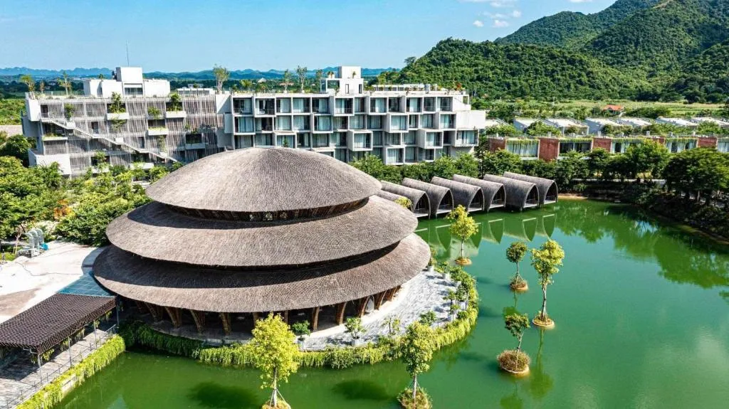 Wyndham Grand Ninh Binh Resort, hotel in Nho Quan
