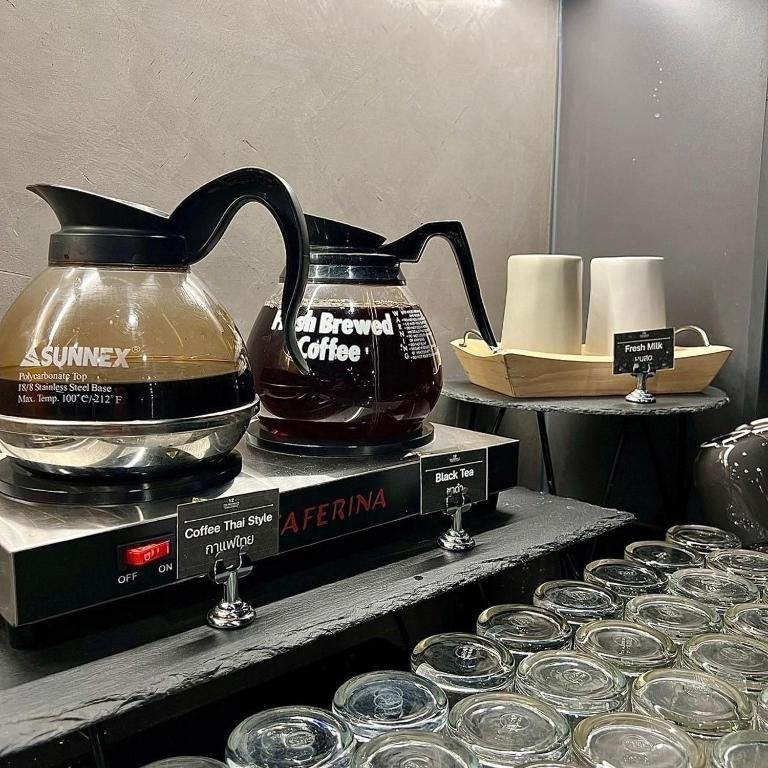 อาหารและเครื่องดื่ม