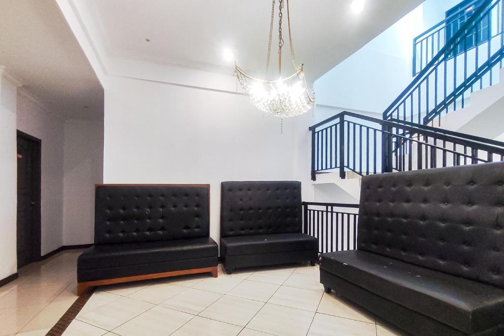 Jo Inn RedPartner Jo Inn RedPartner