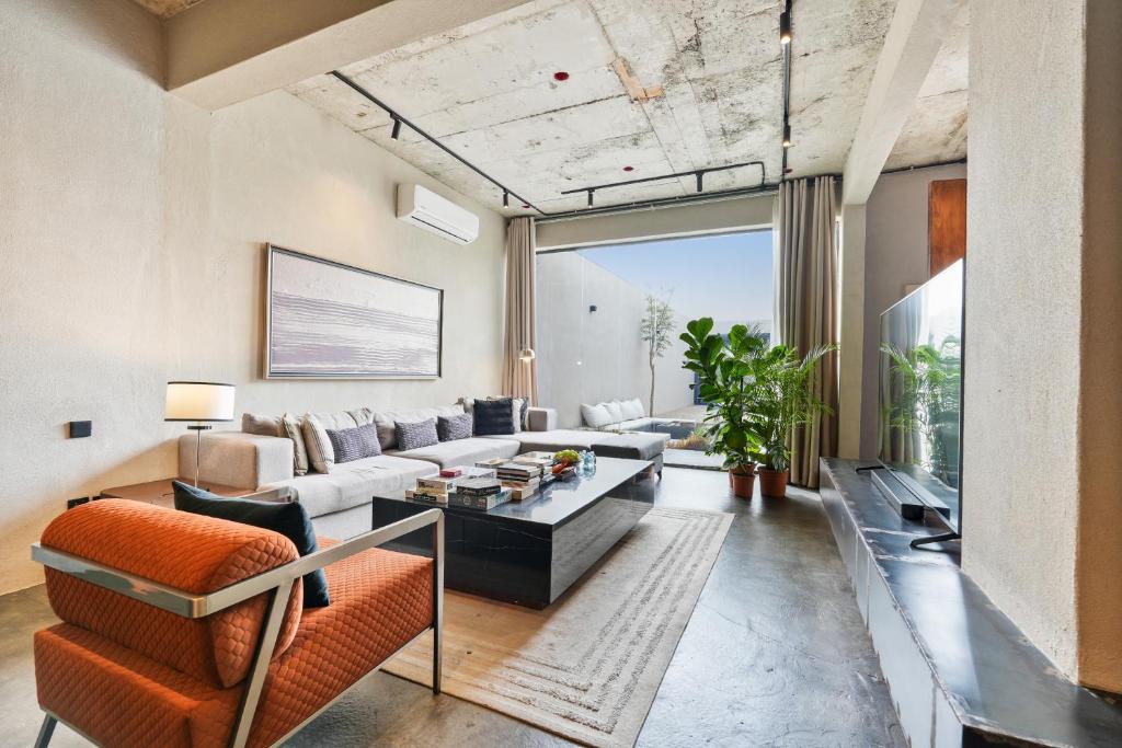 Portal Chalets With Private Pool - AlQirwan, Rijád