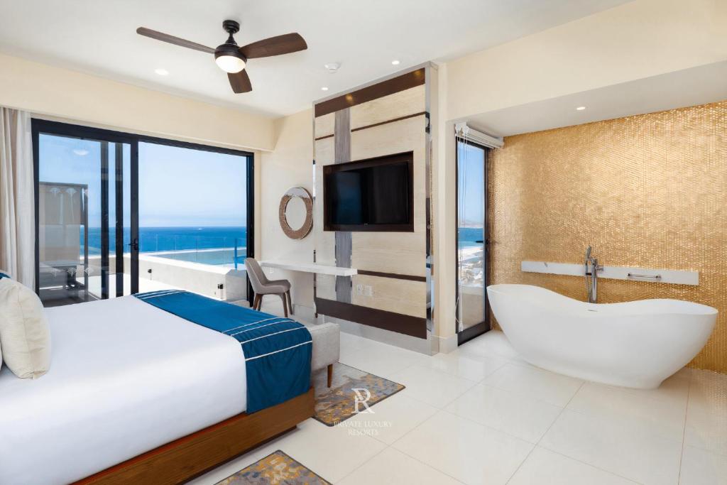 Three Bdr Penthouse Ocean Front-Villa La Valencia - 2