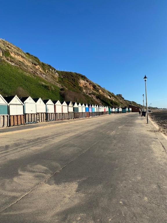 Coastal Charm and Tranquility in our Studio Guest House, Bournemouth