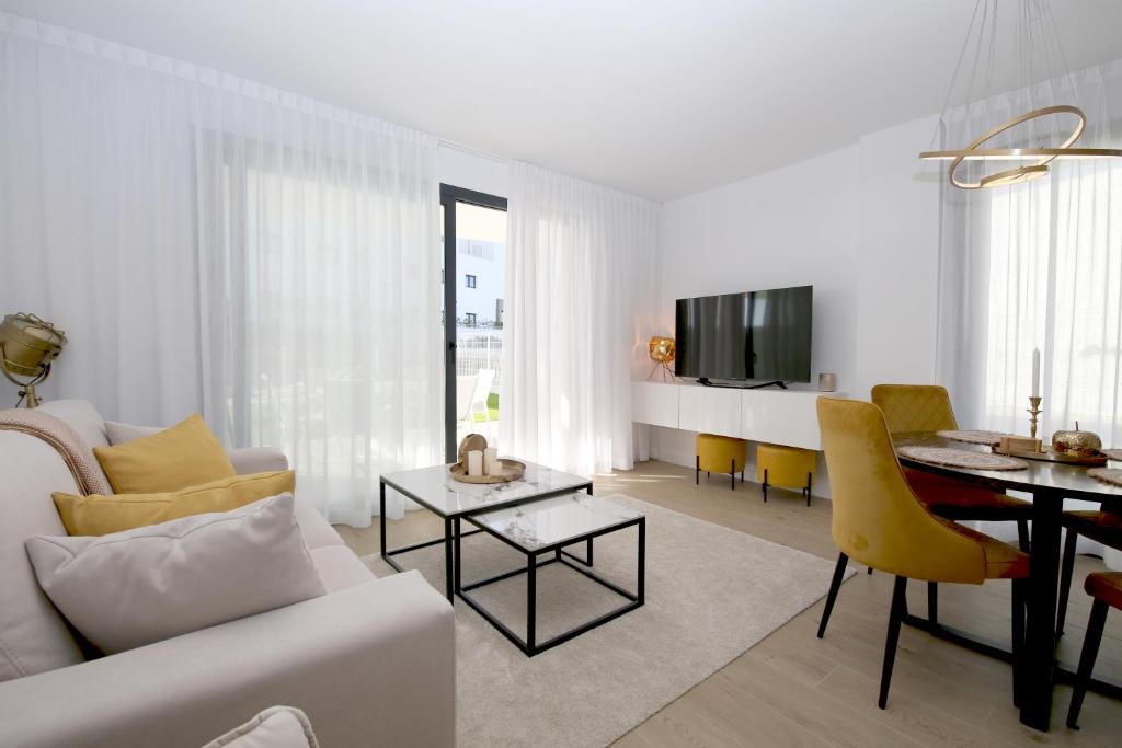 Estepona West Luxury Apartment LEONA - 1
