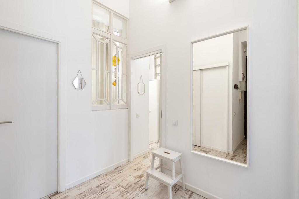 Lodging Apartments Pere IV - 2