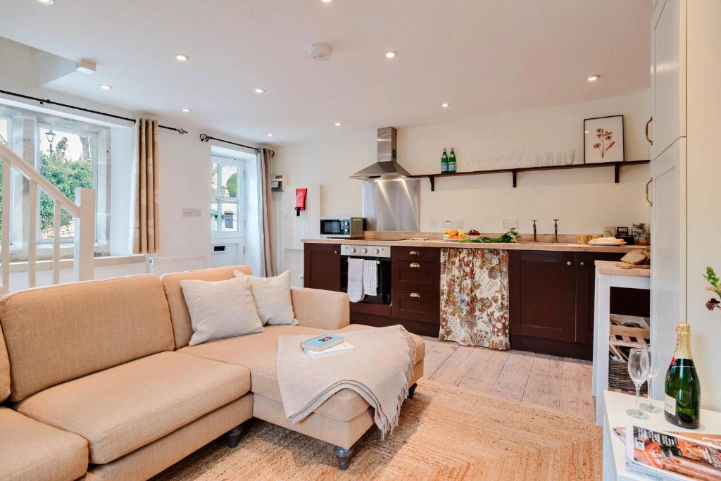 Finest Retreats - Courtside Cottage, Painswick