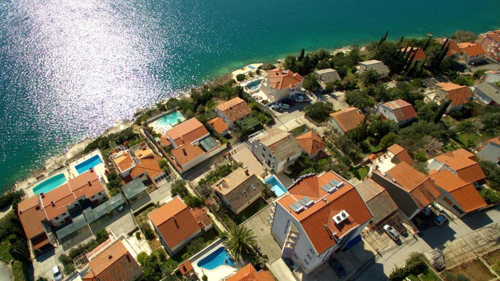 Hotel Viktorija — Swimming pool in Seget Vranjica, Split-Dalmatia