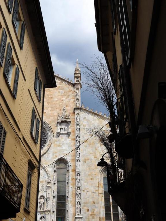 Cathedral Home, Lake of Como - 5