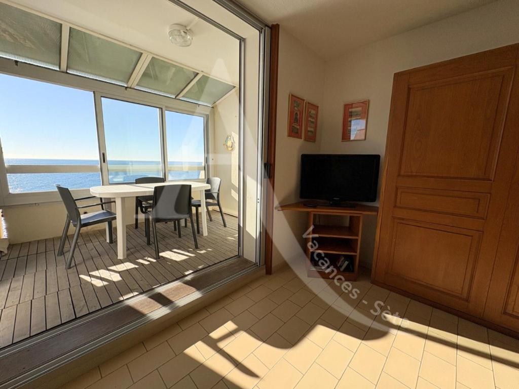 T2 vue mer avec parking et wifi - 2
