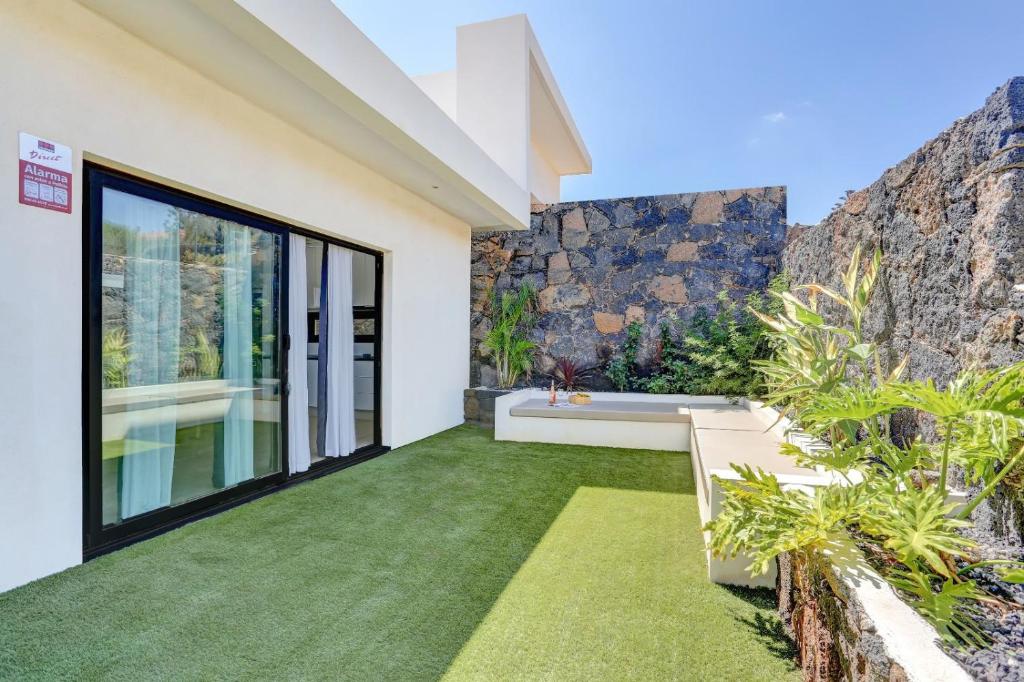 Sara & Gino Fuerteventura Mojo Week Pool Villa or Island Week Loft with Garden - 1