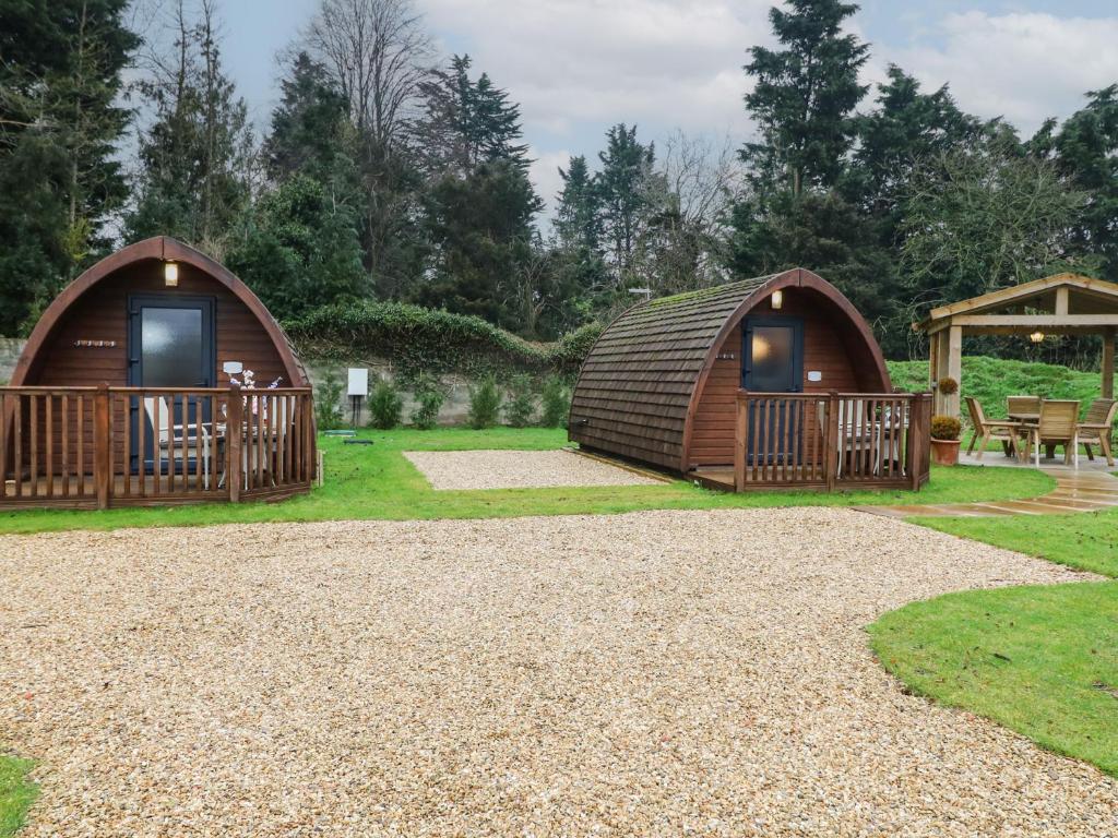 Charlottes, Spalding