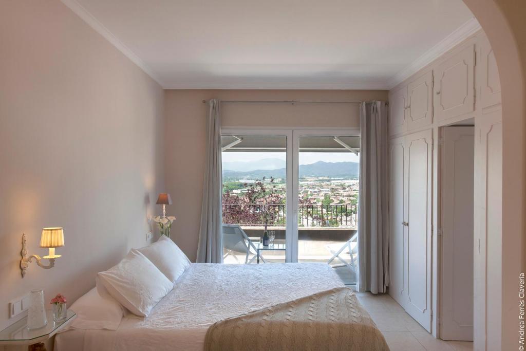 Montjuic Boutique Bed & Breakfast Girona photo