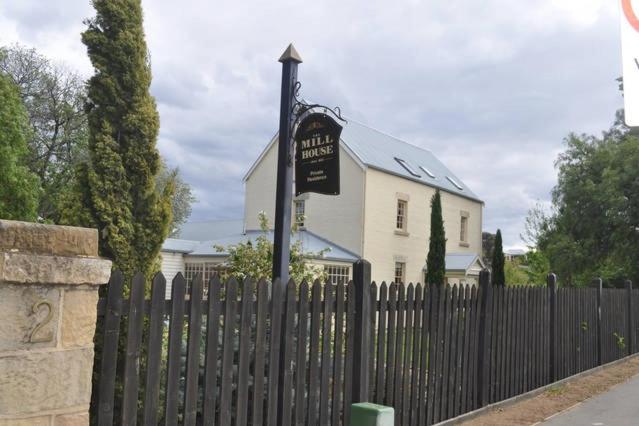 The Mill House Cottage — Hotel in Hobart