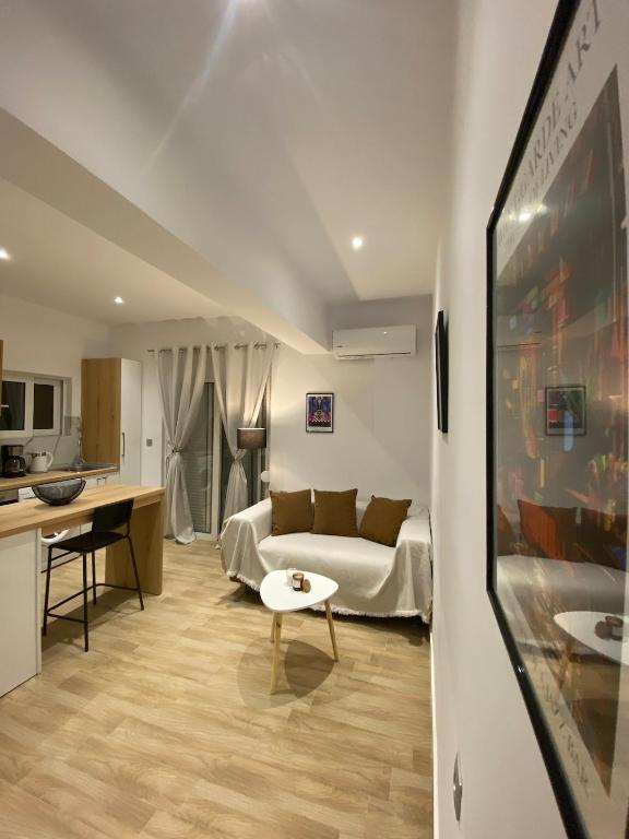 Melograno di Rodi 9, Město Rhodos