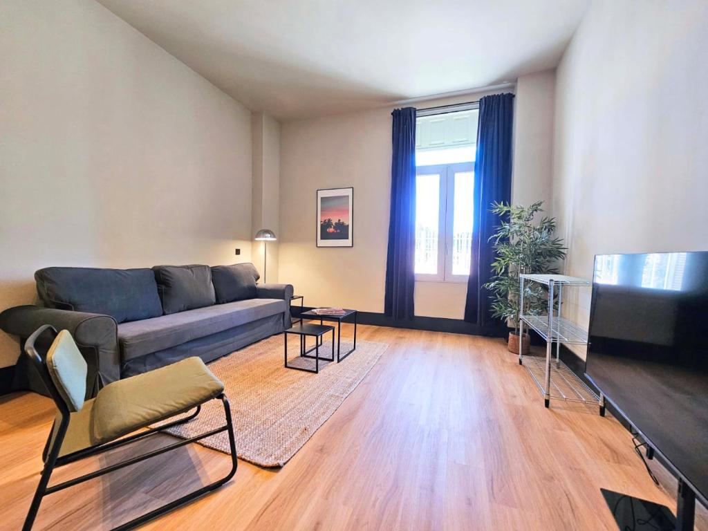 Apartamentos Kong Living Muralla del Mar - 3