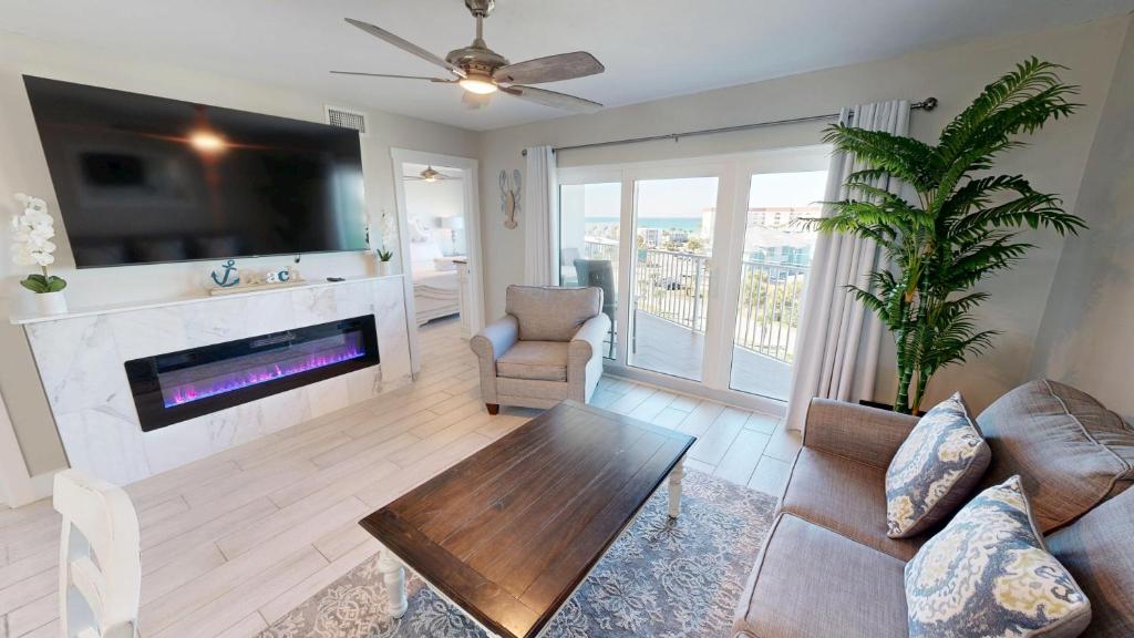 SeaCrest 614- by Holiday Isle Properties, Fort Walton Beach
