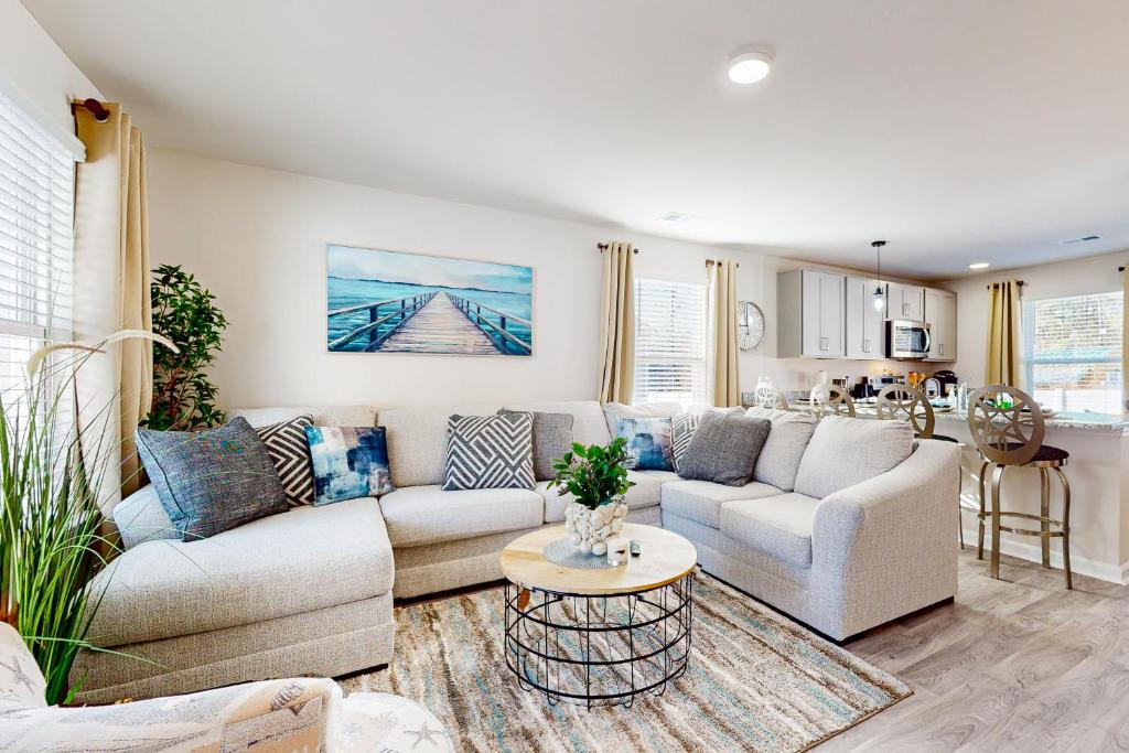 Coastal Gem, Ocean Isle Beach