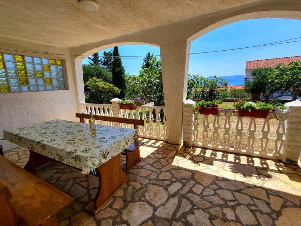 Appartement in Novi Vinodolski mit Großer Terrasse, Novi Vinodolski