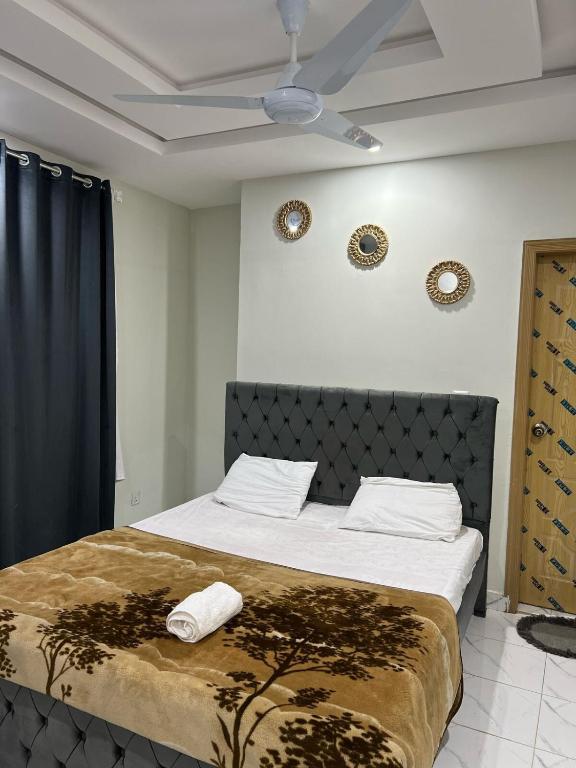 Minimalist Cozy 1BKD Apartment, Islámábád