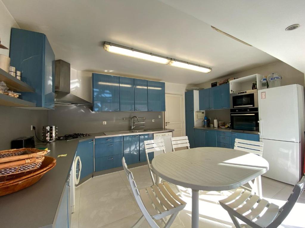 Spacieux 3 chambres BALCON, MARTINEZ -CARLTON A3B130 - 3