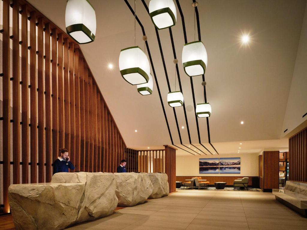 Hotel Alpenrock Breckenridge, Curio Collection by Hilton