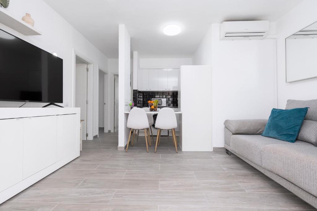 Home2Book Vibrant Apt Corralejo, Pool - 5