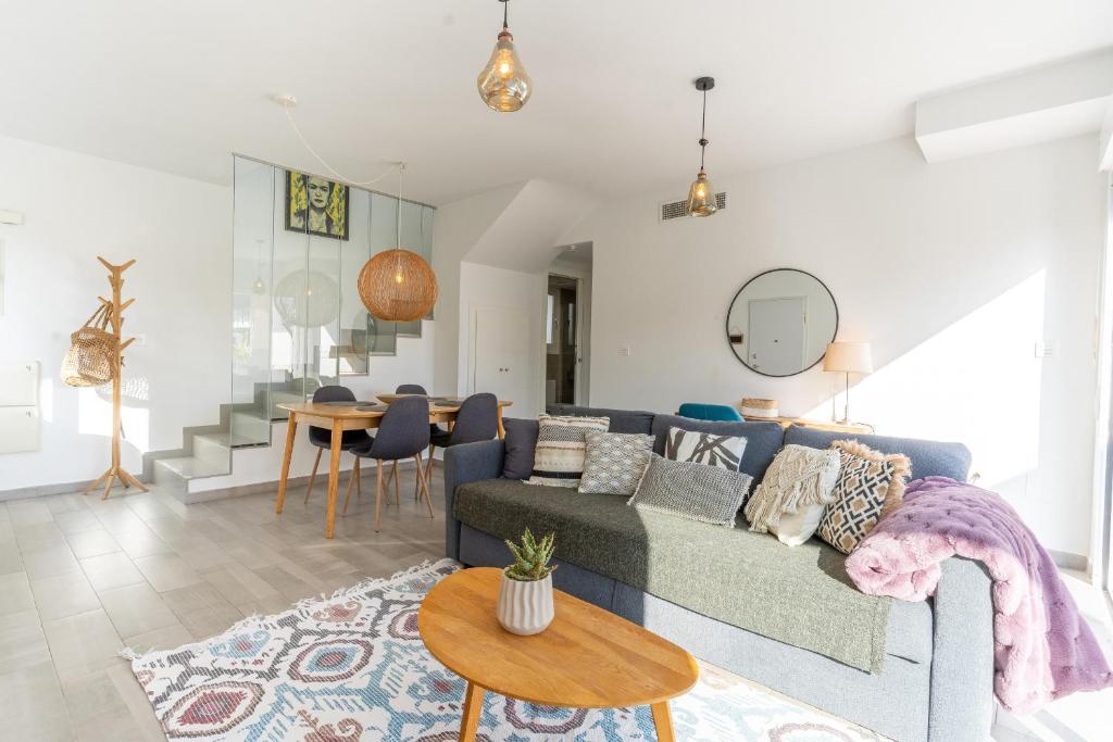 Azure Escape Villa, Gran Alacant by United Renters - 3