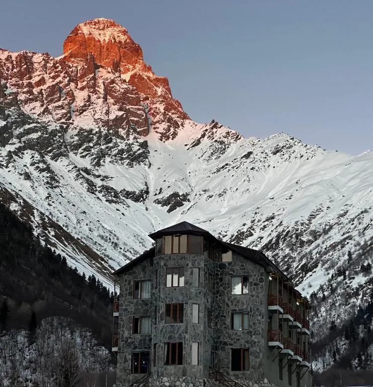 Hotel Lamala, hotel in Mazeri