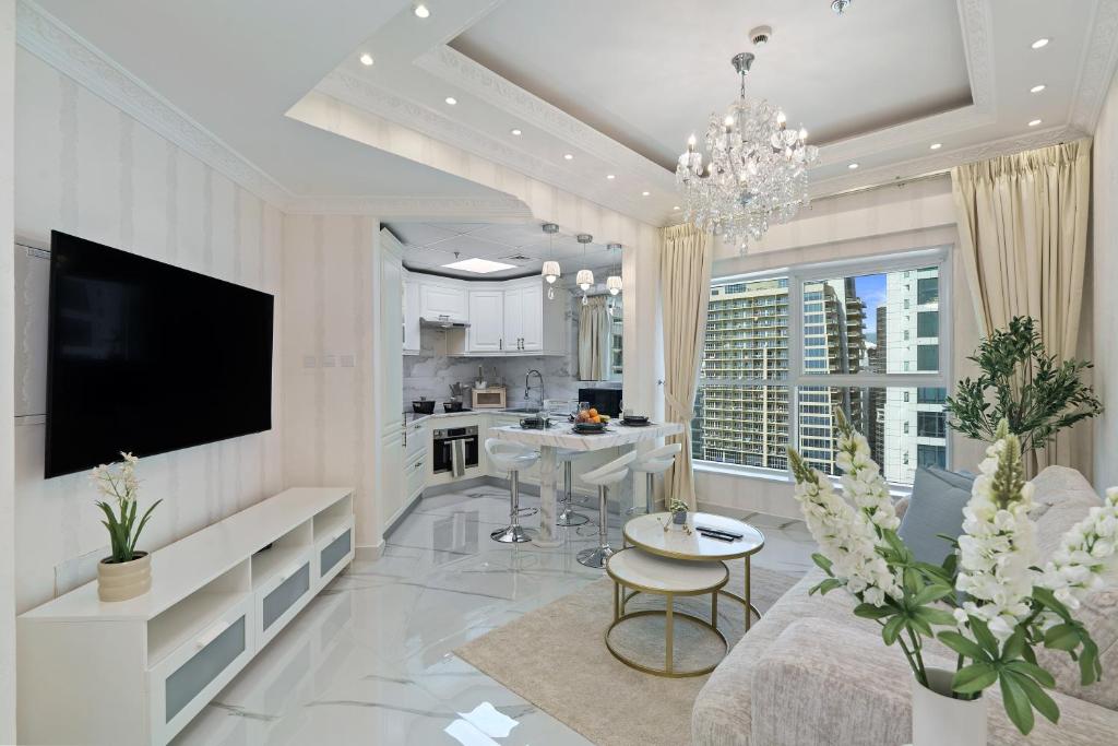 High Floor Upgraded 2BR in JLT - Walk to Lake Park, Dubaj