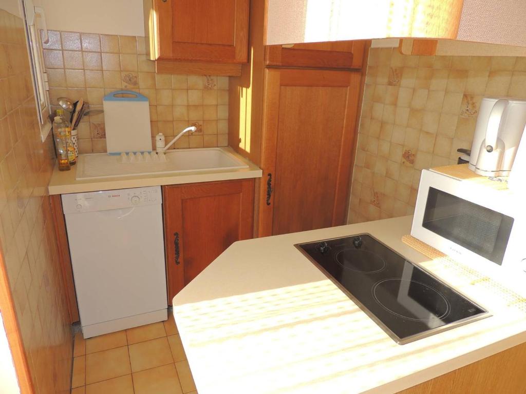 F2 3* avec Parking et Terrasse, Face à l'Étang de Thau, Proche Thermal, Tout Équipé - FR-1-571-10 - 5