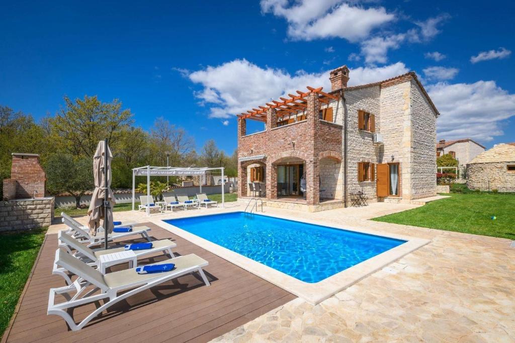 Villa Paradis, Butkovići