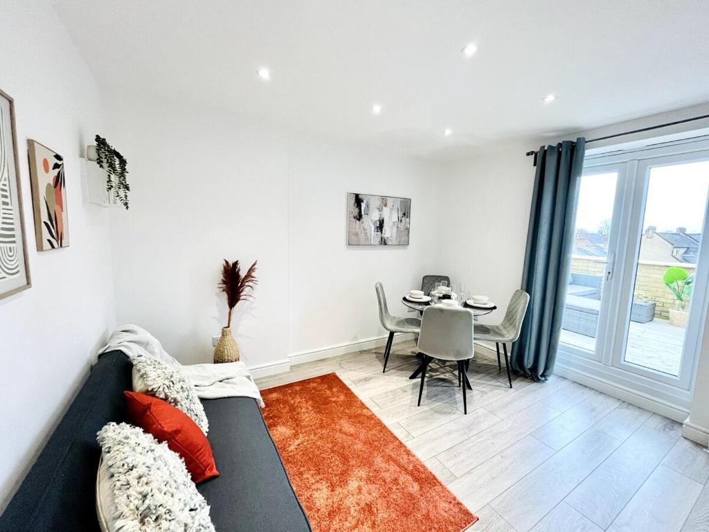 Stunning Apartment -Quick Access to Central London, Ealing