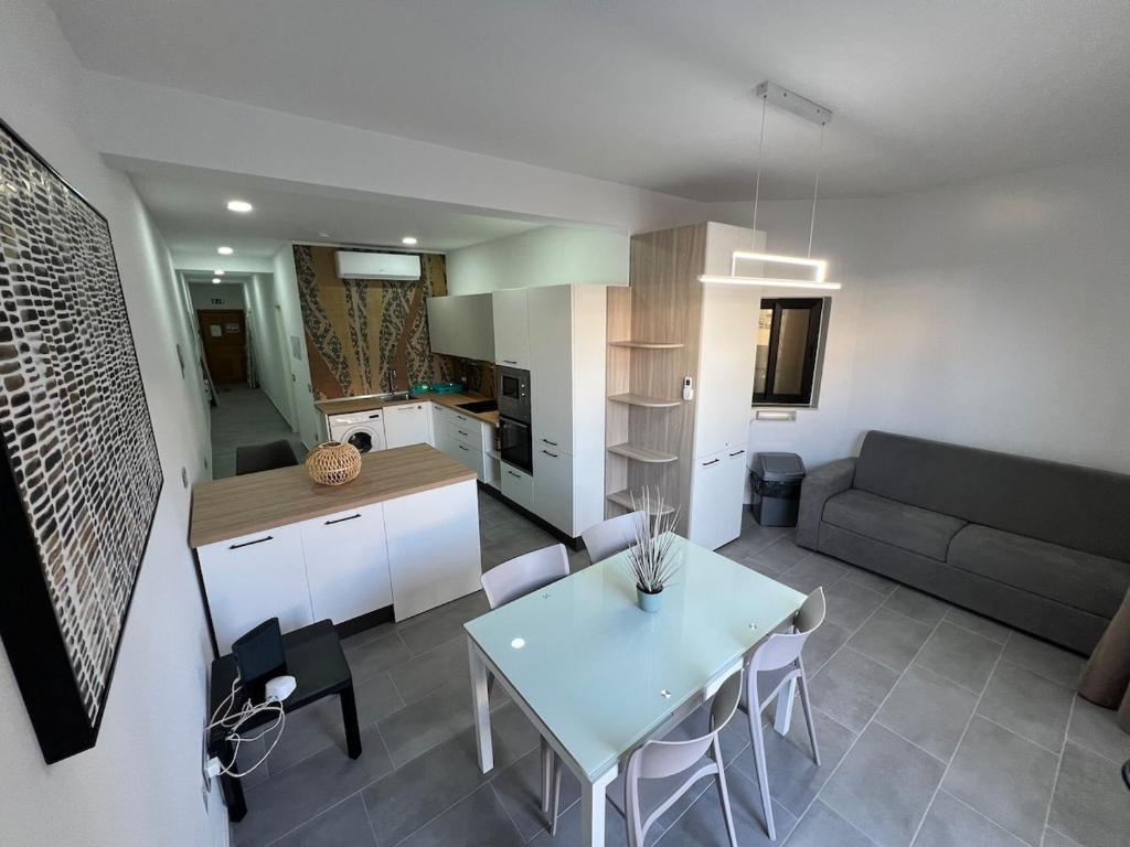 Triton Mansion D26 - Entire Unit, St Paul's Bay