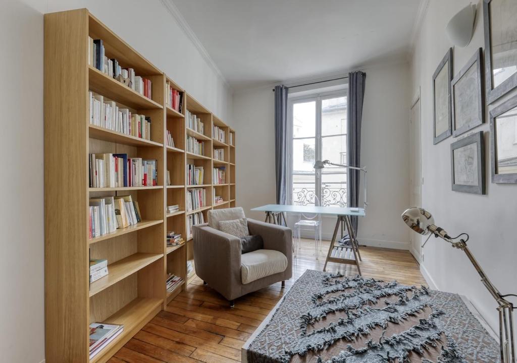 Spacious Typical Parisian Flat - Paris Le Marais - 5