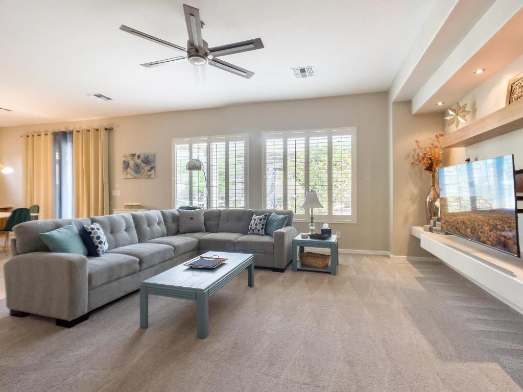 Anthem Allure, Anthem