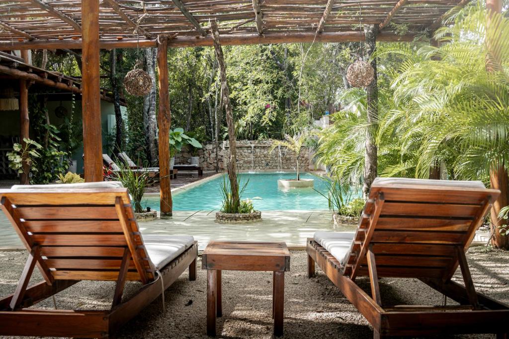 Jungle Resort Suite with Private Pool near Tulum, Balcheil