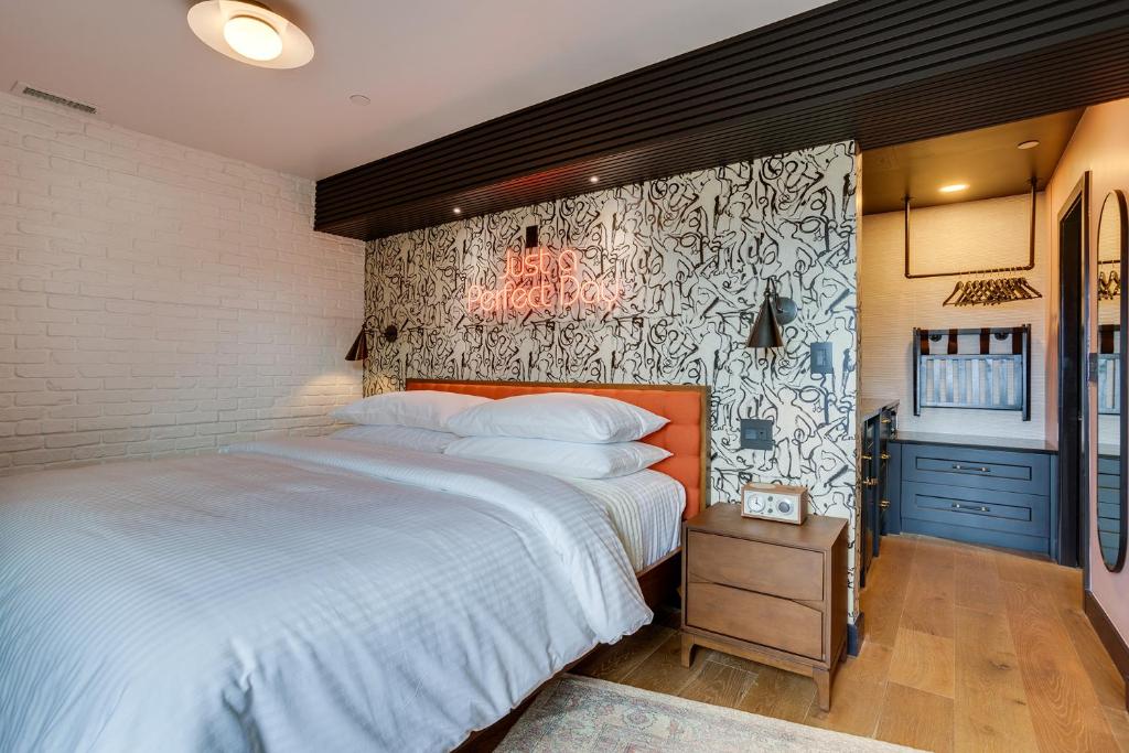 The Reed at The Louie Boutique Motel, Private Sauna! Walk to Everything!, Newport